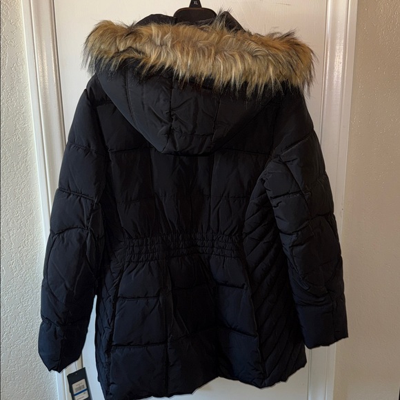 NWT Tommy Hilfiger Black Puffer Coat with Faux Fur Hood XL Pit 22 1/2 - Picture 3 of 13